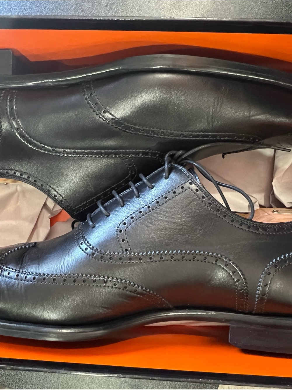 Magnanni Black Leather Wingtip Oxfords with Brogue Perforations - Picture 4 of 7